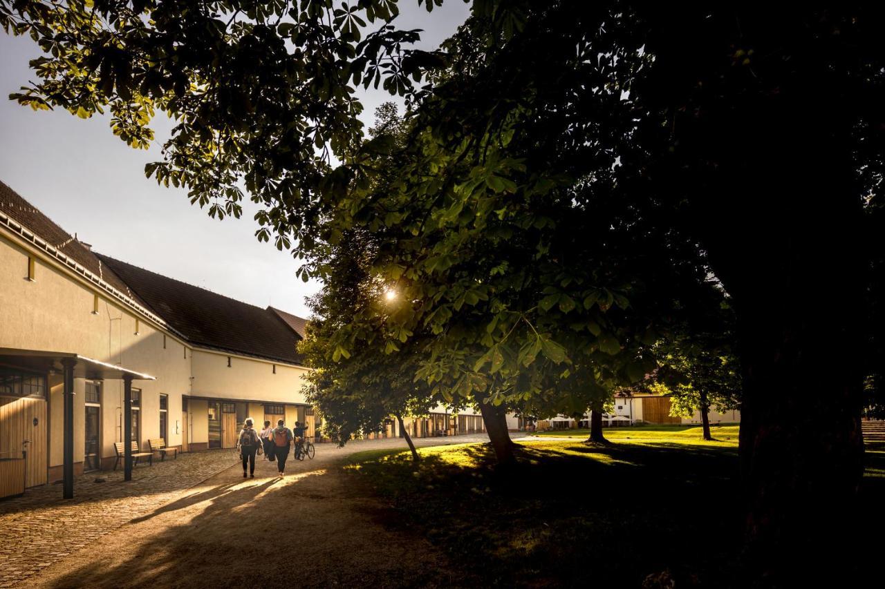 Penzion Pansky Dvur Telc Exterior photo