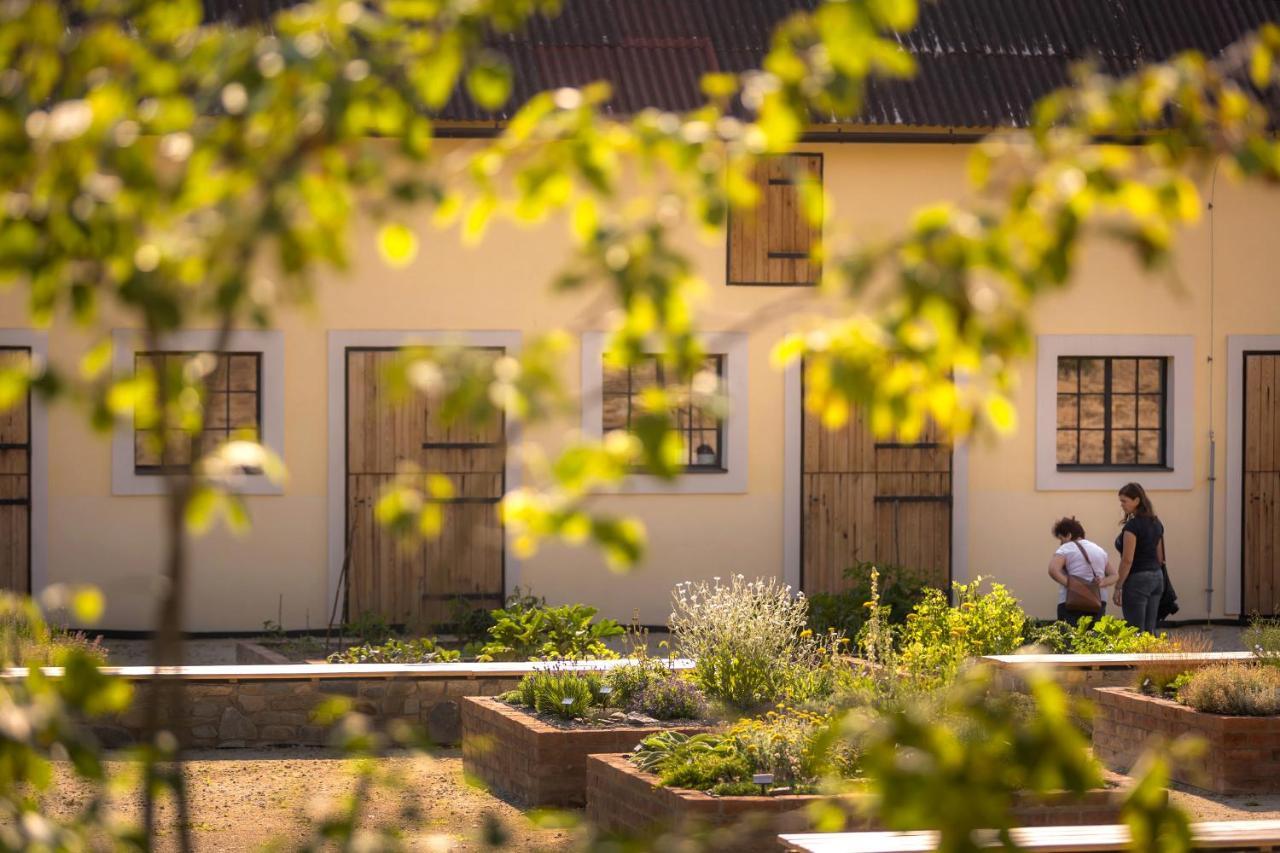 Penzion Pansky Dvur Telc Exterior photo