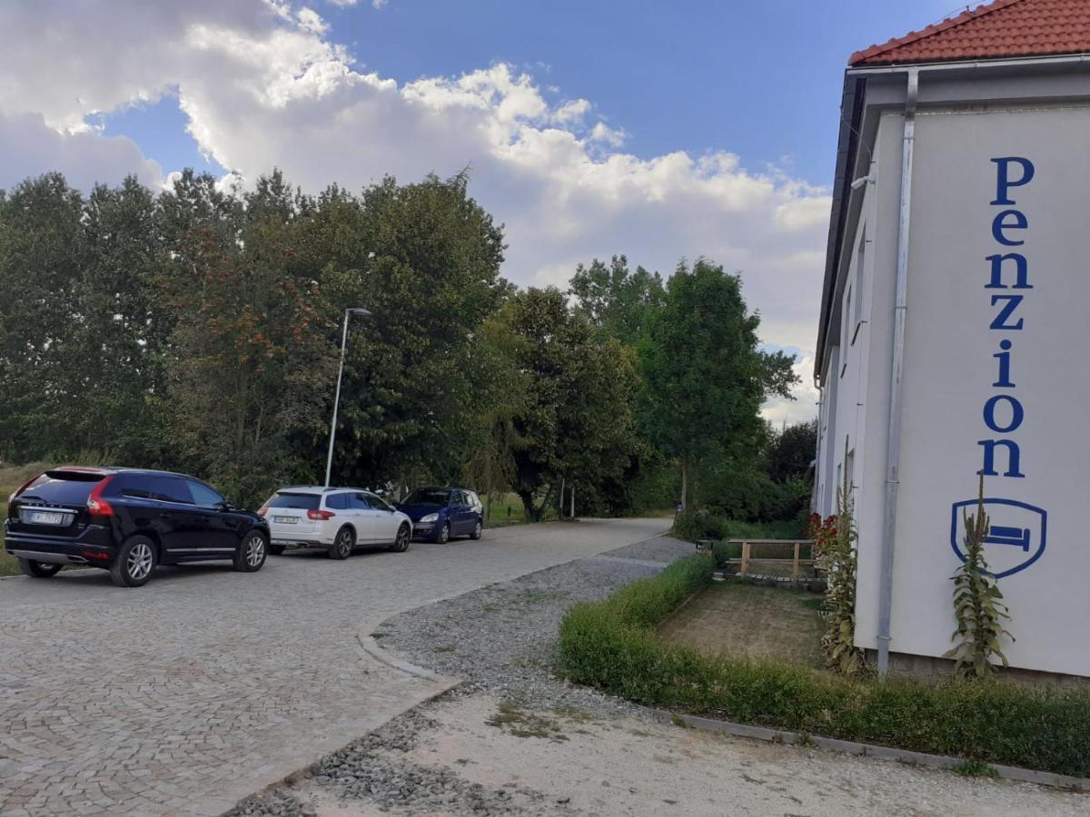 Penzion Pansky Dvur Telc Exterior photo
