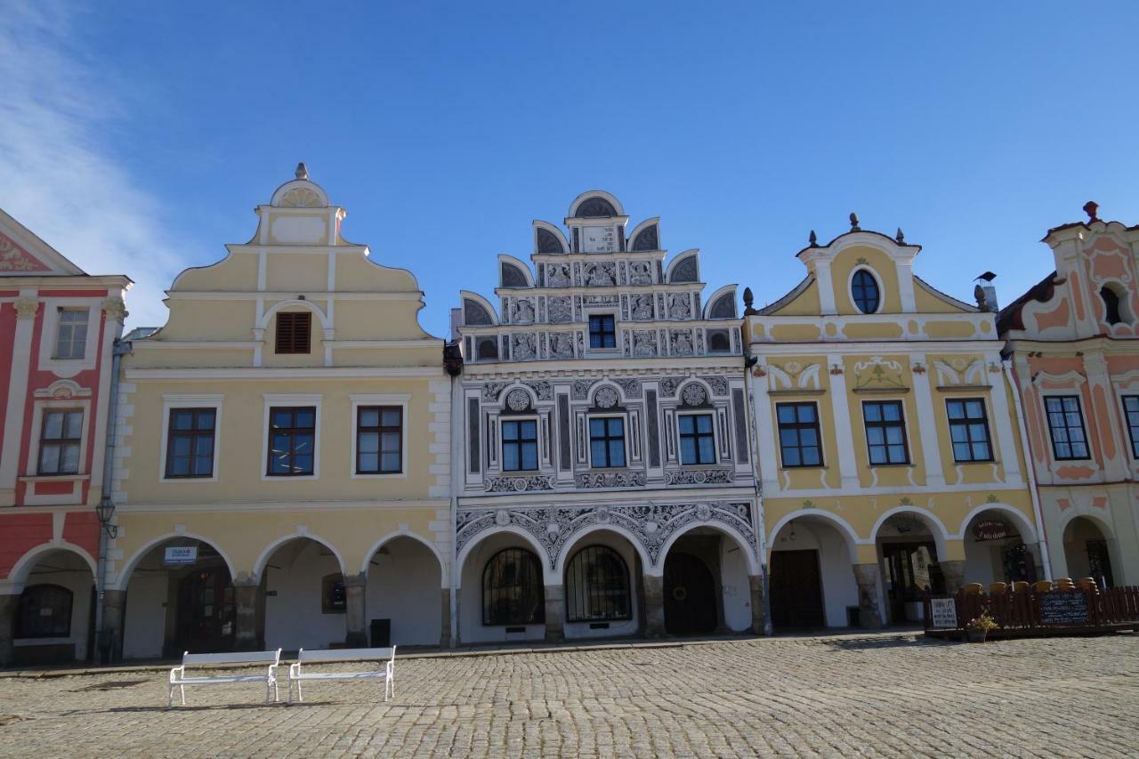 Penzion Pansky Dvur Telc Exterior photo